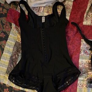 SHEIN Black Shapewear Bodysuit